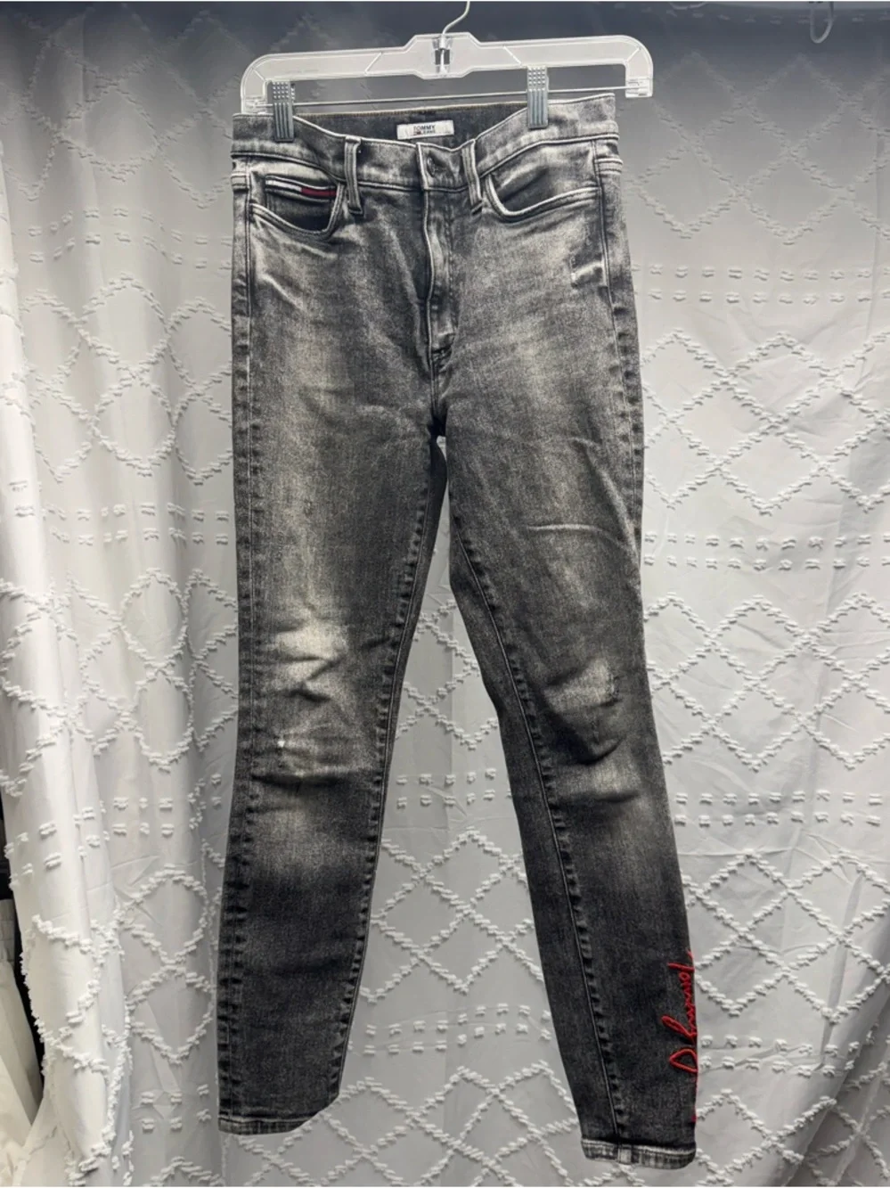 Tommy Hilfiger Legging Jeans Slimming Pocket Acid Wash Grey Red Script Size 6
